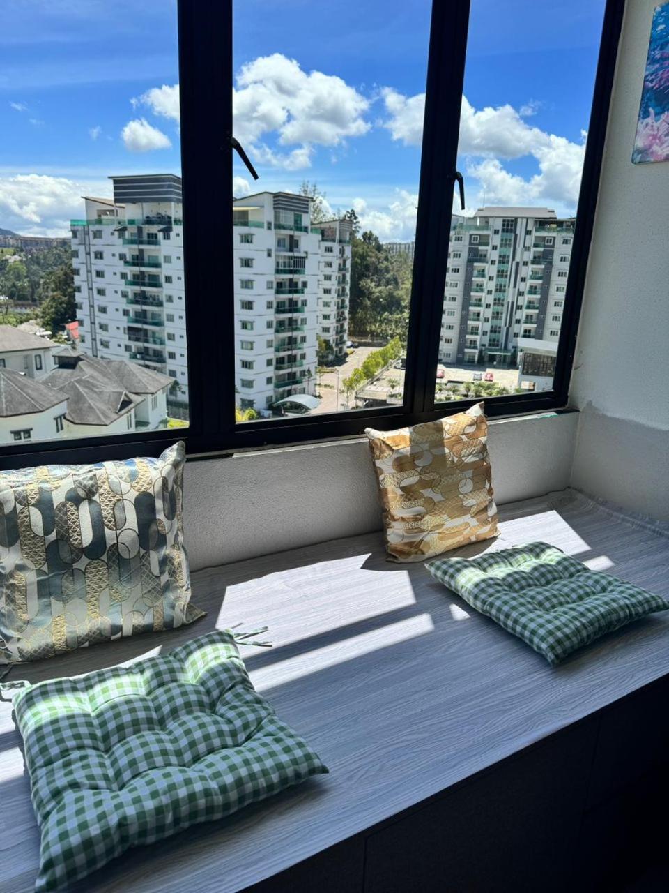 Ayaan Homestay Hill View Iin Free Wifi & Netflix タナ・ラタ エクステリア 写真