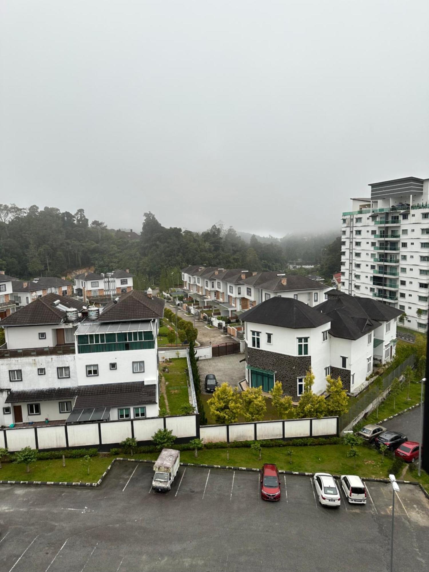 Ayaan Homestay Hill View Iin Free Wifi & Netflix タナ・ラタ エクステリア 写真